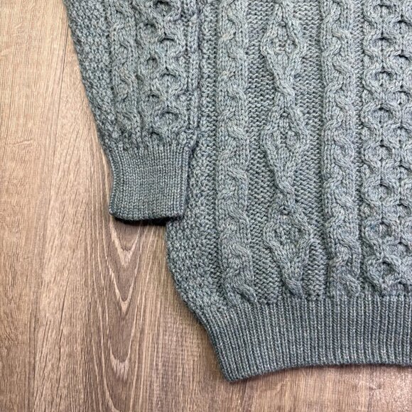 NWT Kerry Traditions Mens Blue Pure New Wool Cable Knit Pullover Sweater Medium - Picture 3 of 12